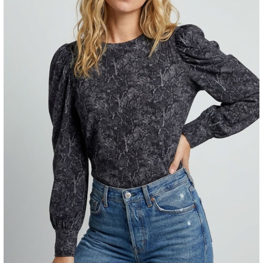 Evereve Rails Emilia Snakeskin Jersey Knit Puff Sleeve Top Women's Size Small